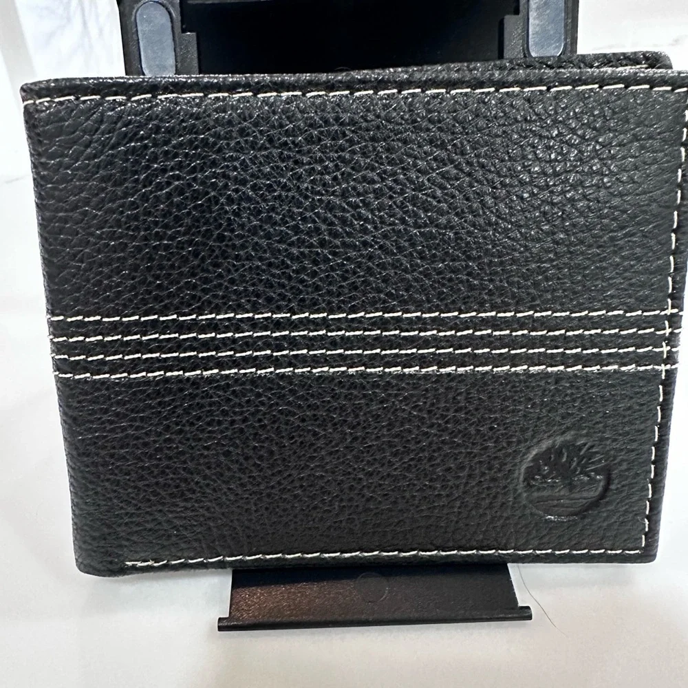 NWT Timberland Black Leather Card Holder